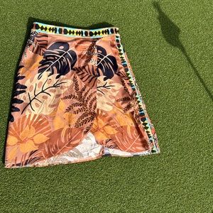 It doesn’t look good on me. I haven’t worn it however I cut the tags off.